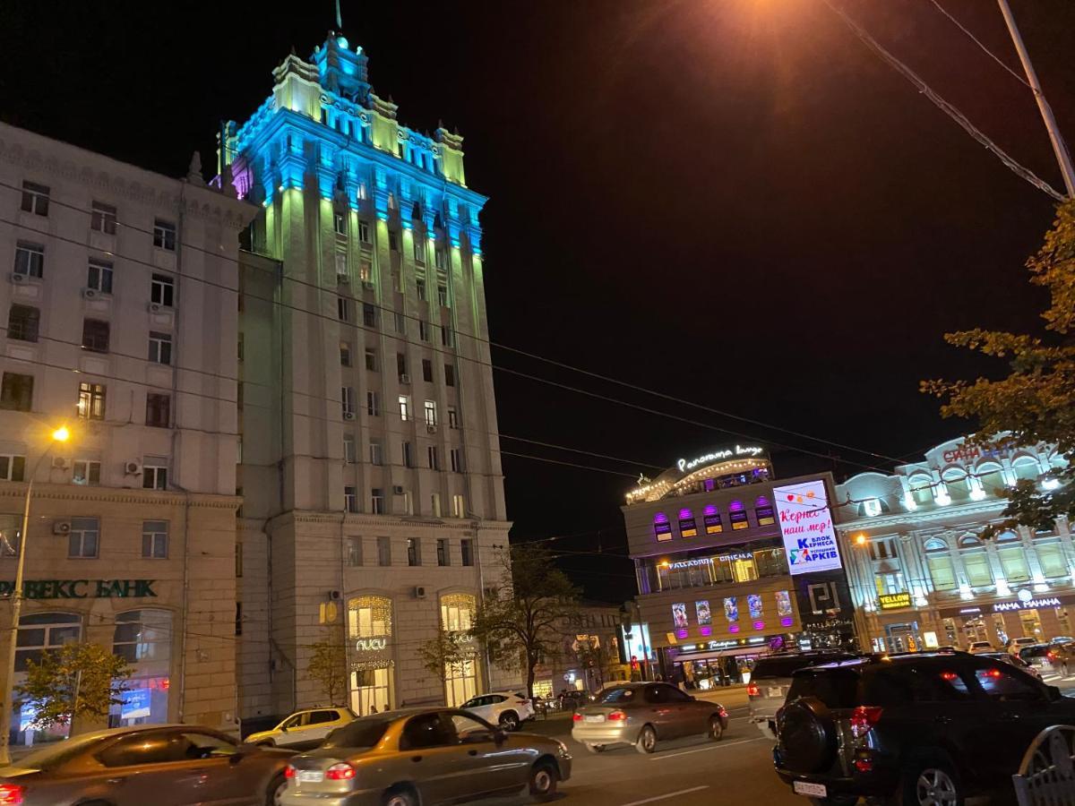 Panorama Luxury Apartment In The House With A Spire, A Historical Building In The City Centre Kharkov Luaran gambar
