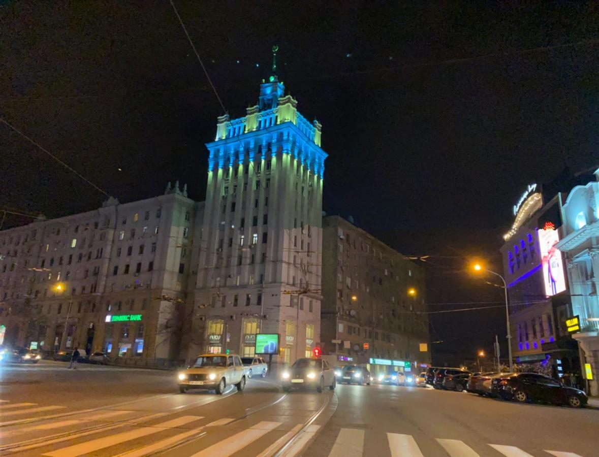 Panorama Luxury Apartment In The House With A Spire, A Historical Building In The City Centre Kharkov Luaran gambar
