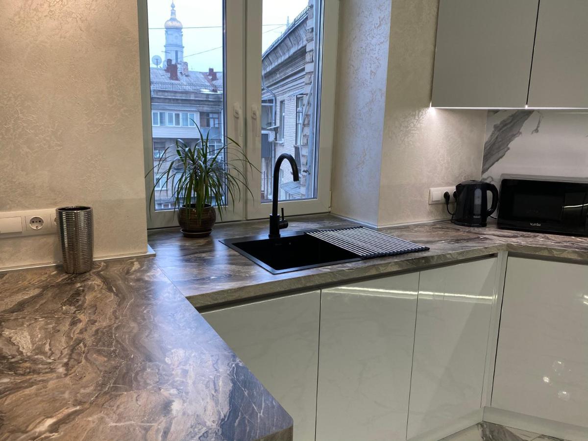 Panorama Luxury Apartment In The House With A Spire, A Historical Building In The City Centre Kharkov Luaran gambar