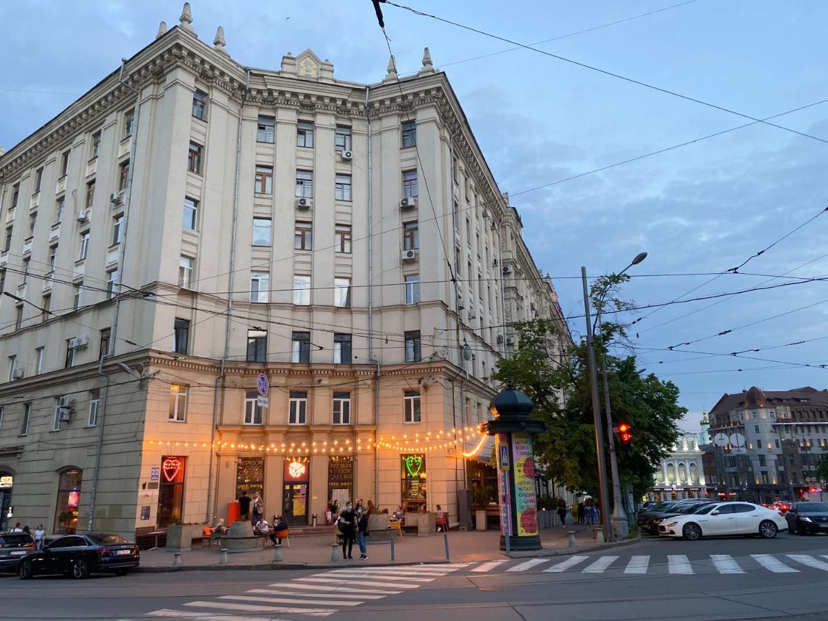 Panorama Luxury Apartment In The House With A Spire, A Historical Building In The City Centre Kharkov Luaran gambar